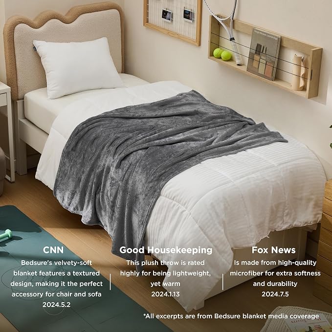 Bedsure GentleSoft Fleece Blanket Twin XL Grey - Image 3