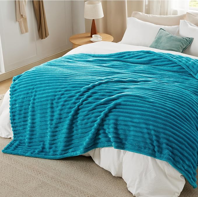 Bedsure Soft Cal King Size Blanket - Image 7