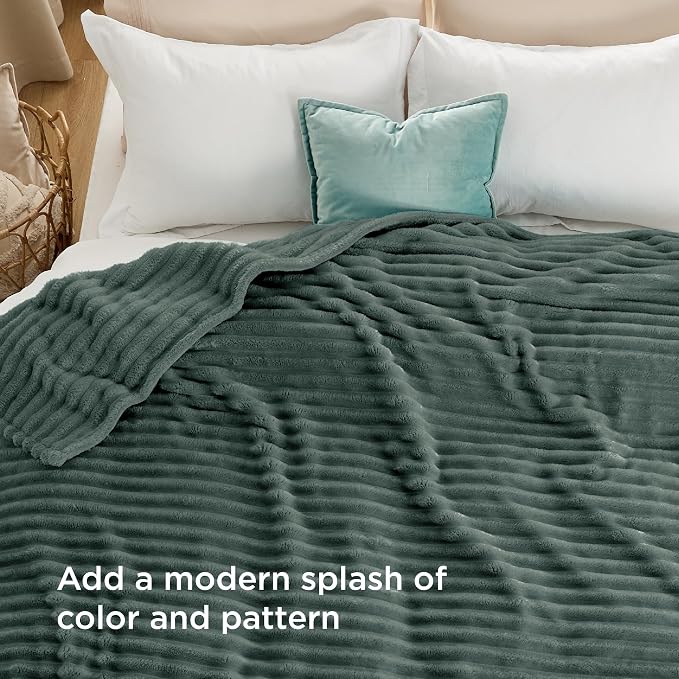 Bedsure Full Size Fleece Blankets - Image 3