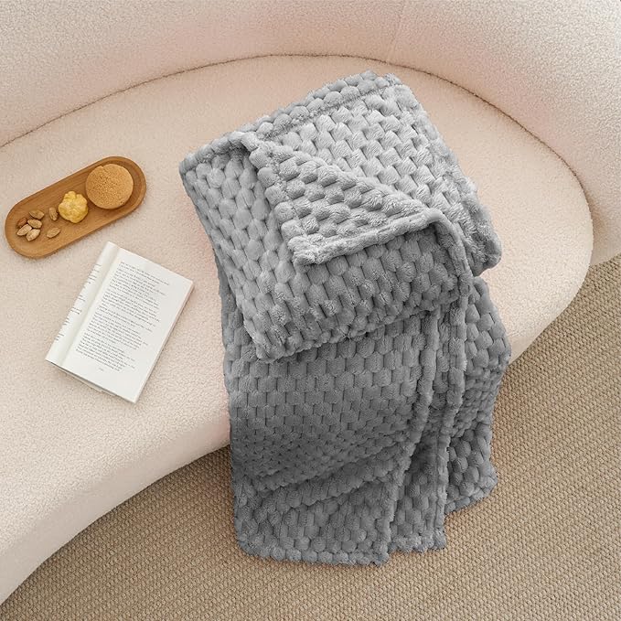 BEDELITE Grey Large Throw Blanket - Image 6