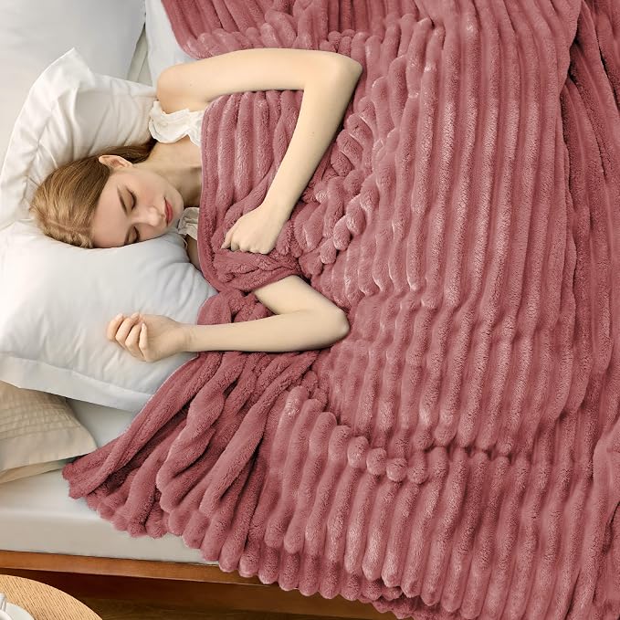 Bedsure Soft Cal King Size Blanket - Image 4