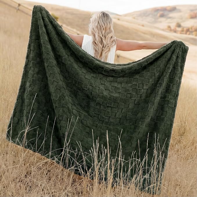 Bedsure GentleSoft Olive Green Throw Blanket - Image 2