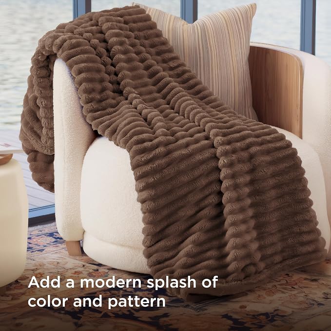 Bedsure Soft Brown Throw Blanket - Image 3