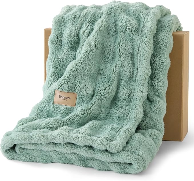 Bedsure 3D Fleece Bubble Blanket by Unknown