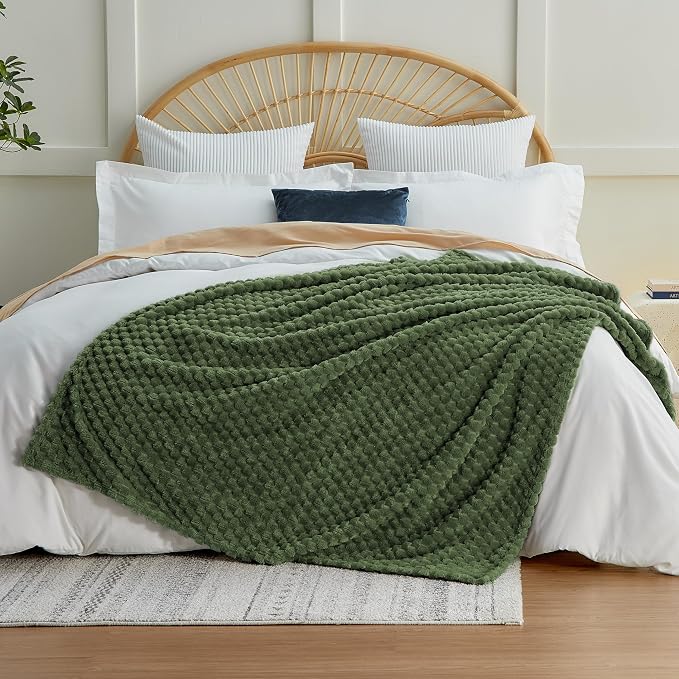 EXQ Home Gentle Soft Fleece Throw Blanket – Cozy Lightweight 3D Imitation - Image 2