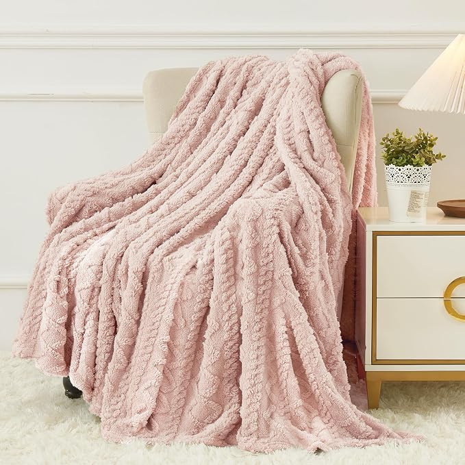 Aganear Fleece Throw Blanket for Couch Sofa 50"x60" Pink | Lightweight Fuzzy by Aganear