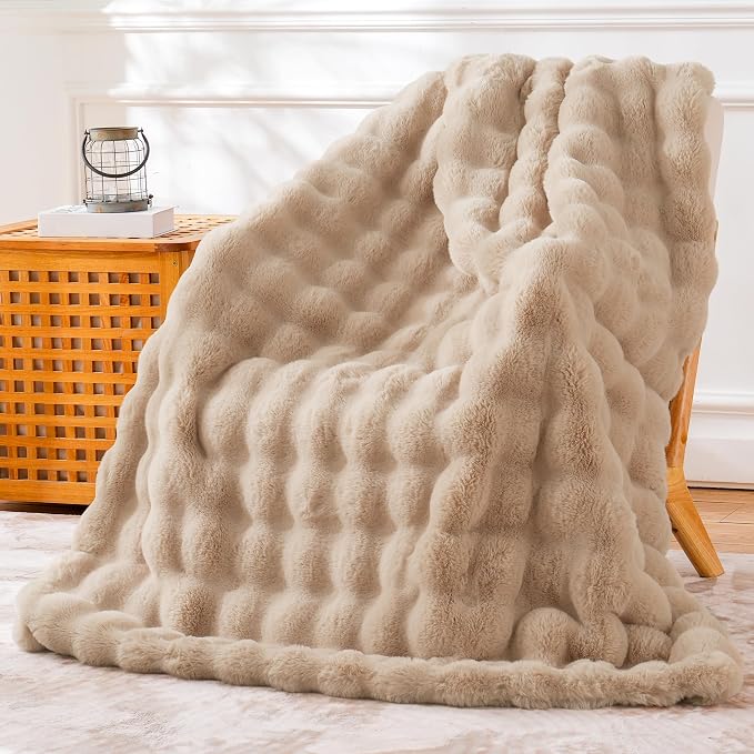 BENVWE Faux Fur Throw Blanket for Couch by BENVWE