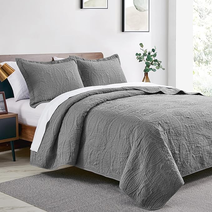 Love's cabin Quilts for Full Bed Grey Bedspreads Bedding Set - Summer Lightweight Bedspread Comforter - Coin Pattern Bedding Coverlet for All Season - 3 Pieces (1 Quilt, 2 Pillow Shams)