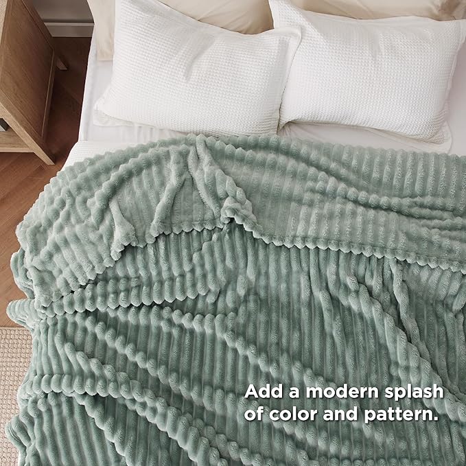 Bedsure GentleSoft Full Size Blankets for Bed - Cozy Soft Blankets for Women, Cute Large Throws for Girls, Sage Green, 84x90 Inches