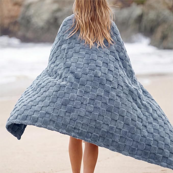 Bedsure GentleSoft Ashley Blue Twin XL Blanket - Image 7