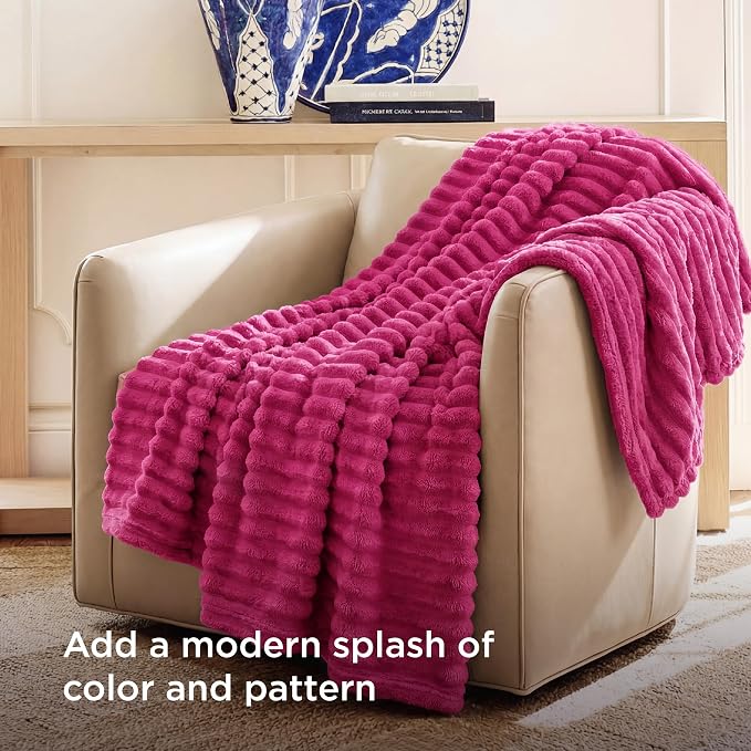 Bedsure Soft Hot Pink Throw Blanket - Image 3