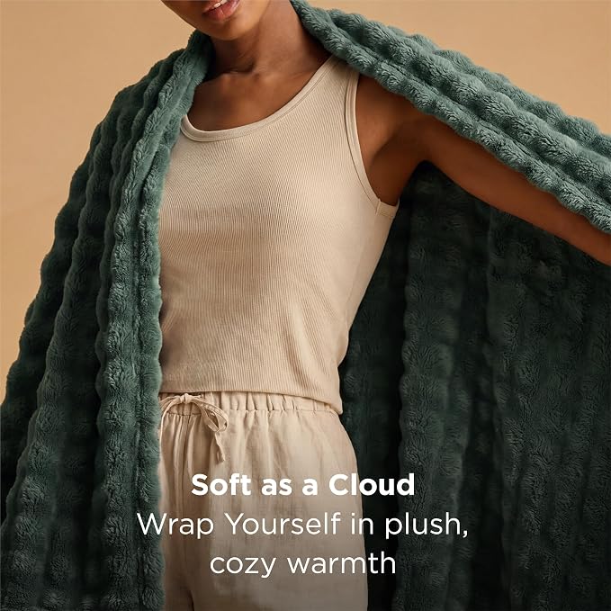 Bedsure 3D Fleece Bubble Blanket - Image 2