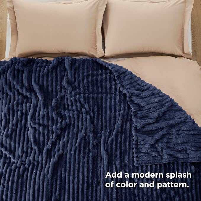 Bedsure Soft Cal King Size Blanket - Image 6
