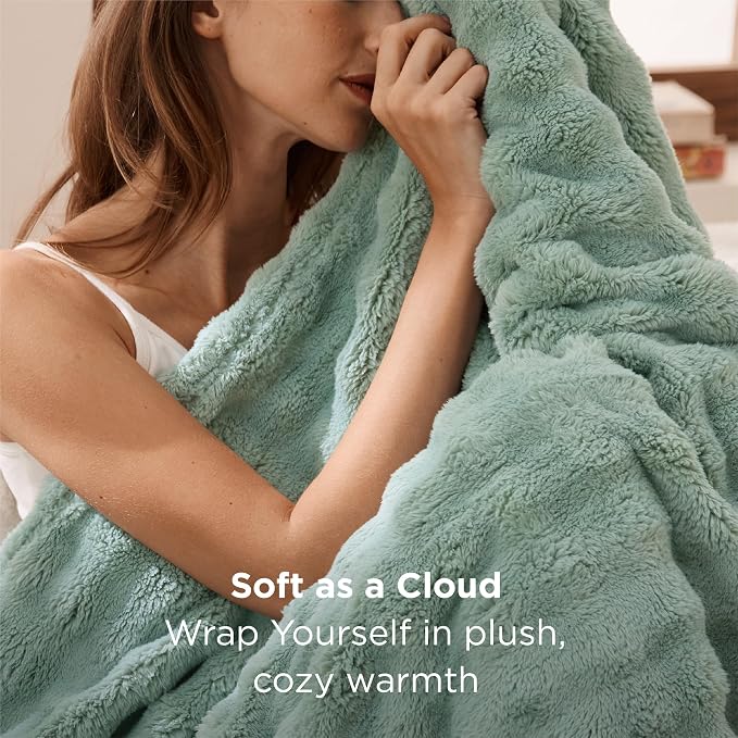 Bedsure Green Twin XL Blankets for Bed - Image 2