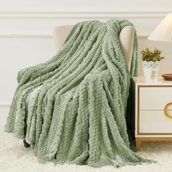 Aganear Fleece Throw Blanket for Bed Couch 90"x108" Sage Green | Lightweight - Image 3