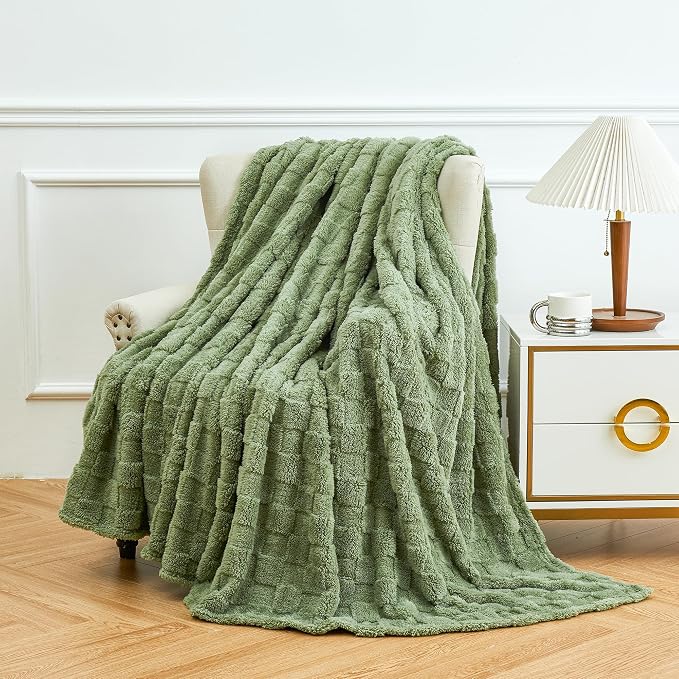 Aganear Fluffy Cozy Throw Blanket - Image 3