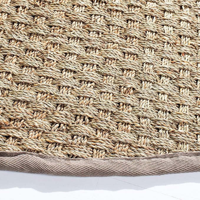 SAFAVIEH Area Rug 7' Round - Image 4
