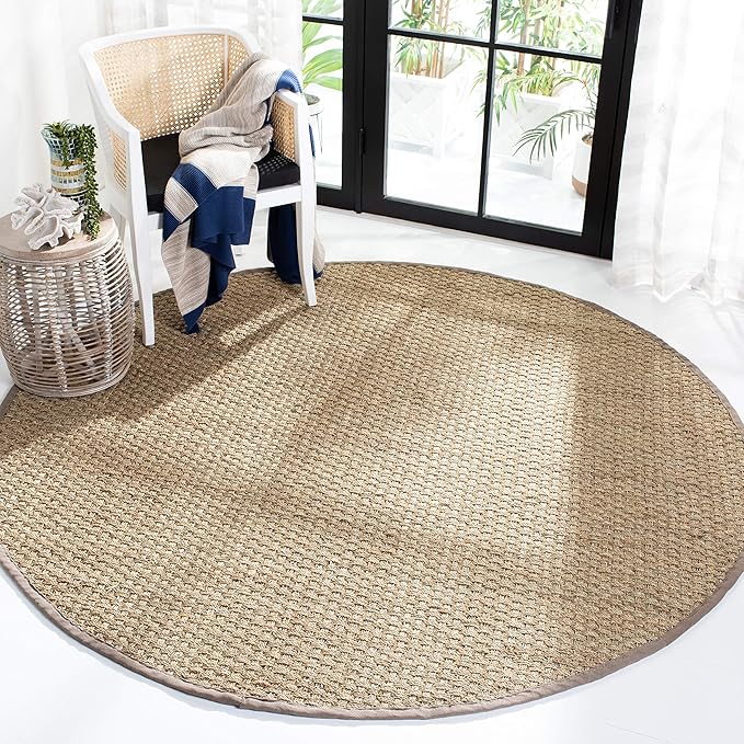 SAFAVIEH Area Rug 7' Round by Unknown